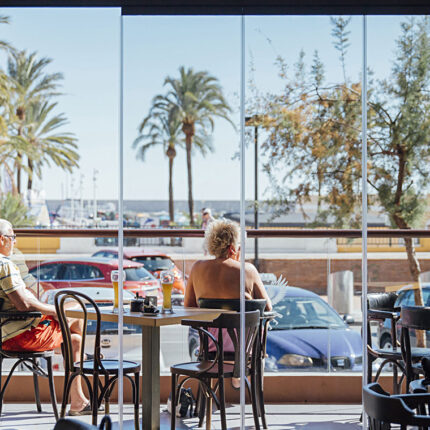 Cortinas de Cristal Acristalia - Vista frontal del producto